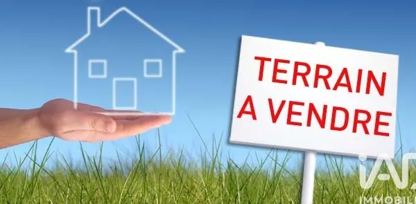 Terrain 675 m²