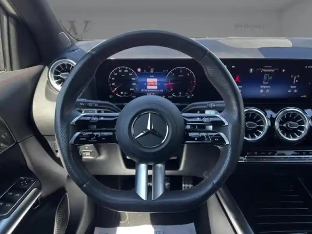 Mercedes Gla 200 d amg line — photo 14