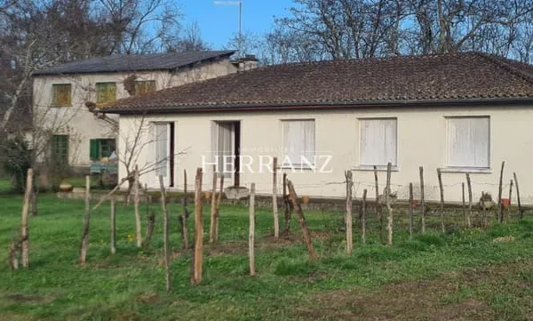 MAISON AVEC DEPENDANCES