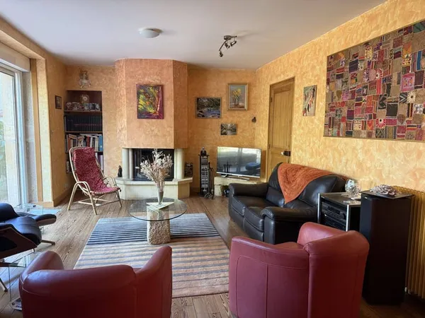 Maison 9 pièces 145 m²