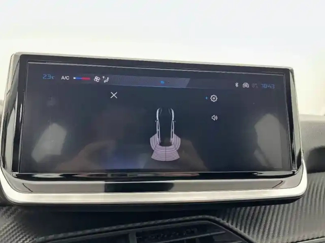 Peugeot 208 hybrid 110 ch e-dcs6 — photo 24