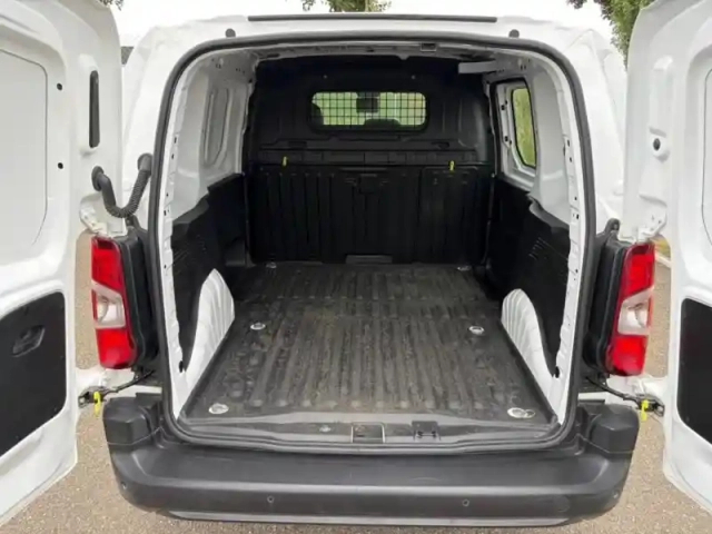 Citroën Berlingo van m 650kg bluehdi 130 s&amp;s driver eat8 — photo 9