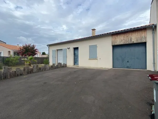 Maison de village — 75 m² au coeur du bourg de Magné