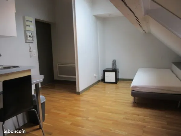 Studio 1 pièce 24 m²