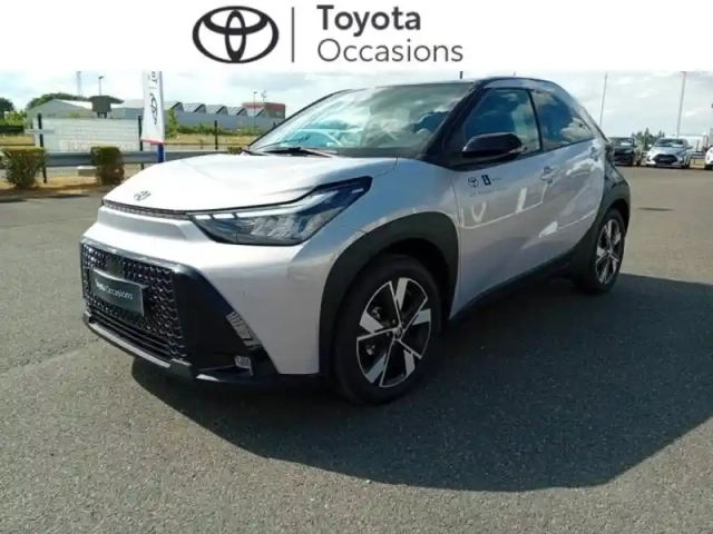 Toyota Aygo X 116h graphic