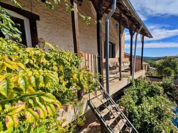 Maison 8 pièces / 220 m² / 239 900 EUR / AUZAS