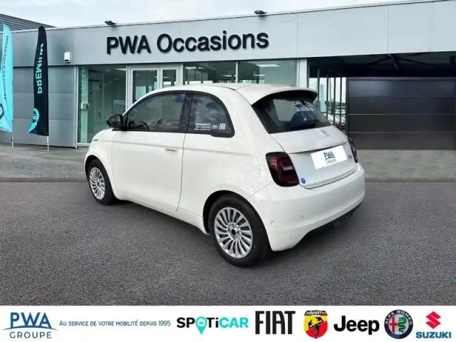 Fiat 500 e 118ch (red) my25 — photo 7