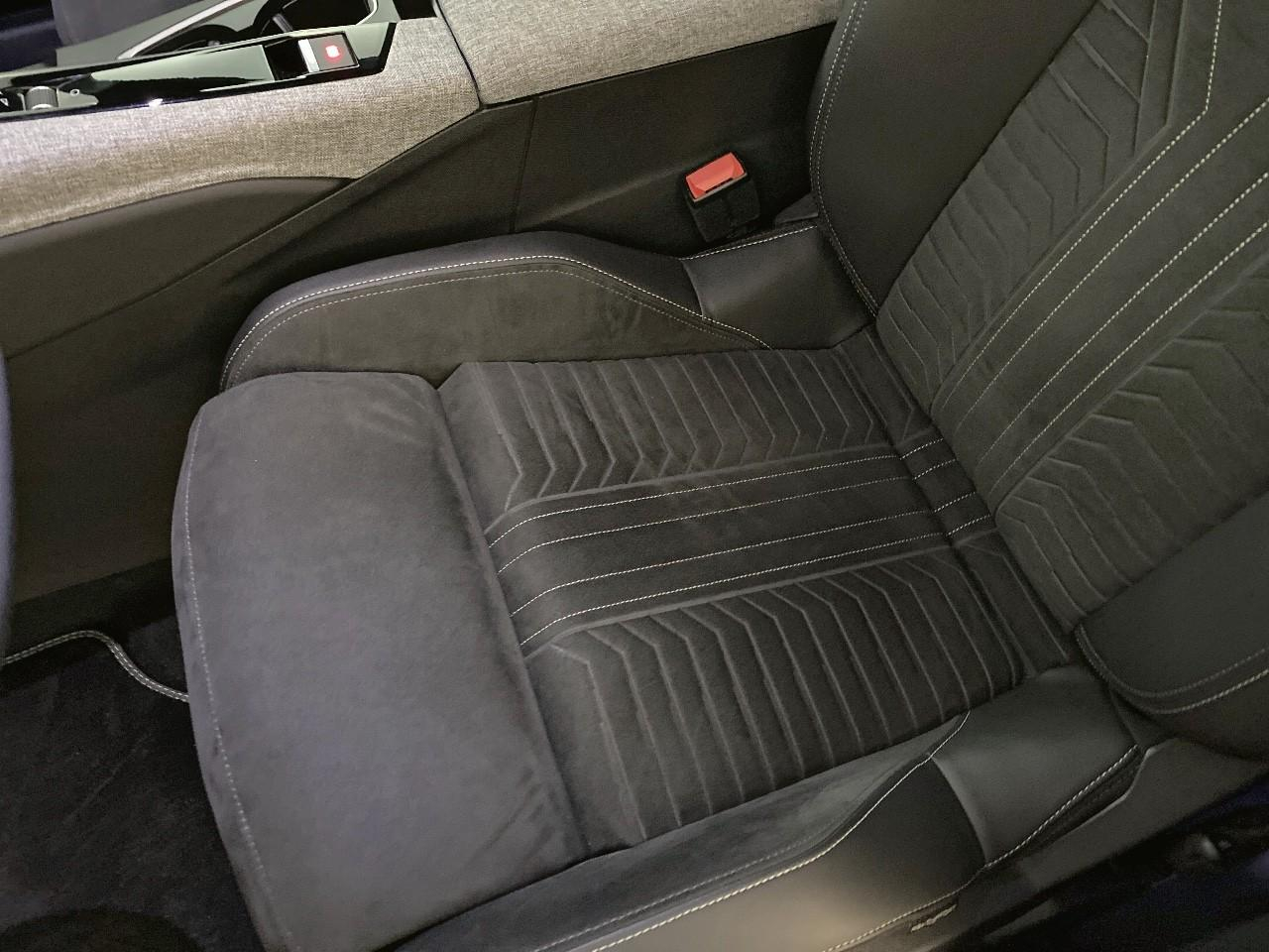 Peugeot 5008 hybrid 145 ch e-dcs6 gt exclusive — photo 9