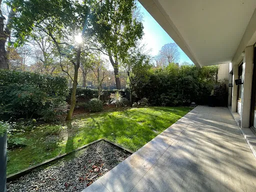 Appartement 6 pièces 215 m²