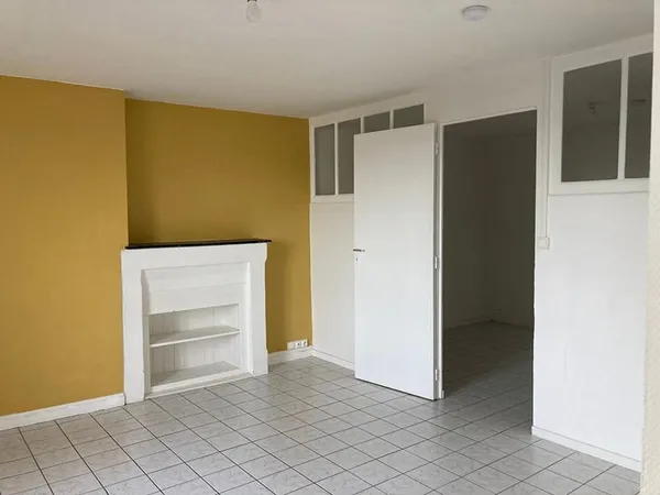 IMMEUBLE 7 APPARTEMENTS ET UN COMMERCE NANTES - BAS DE CHANTENAY