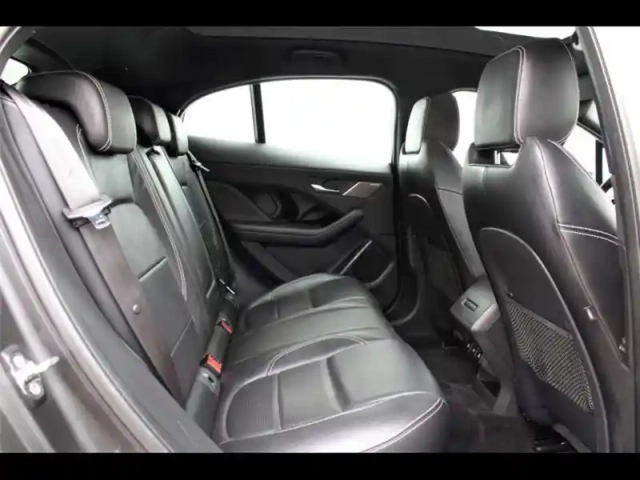 Jaguar I-Pace ev400 se awd — photo 9