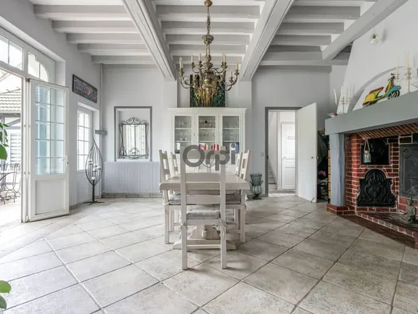 Maison 5 pièces 174 m²