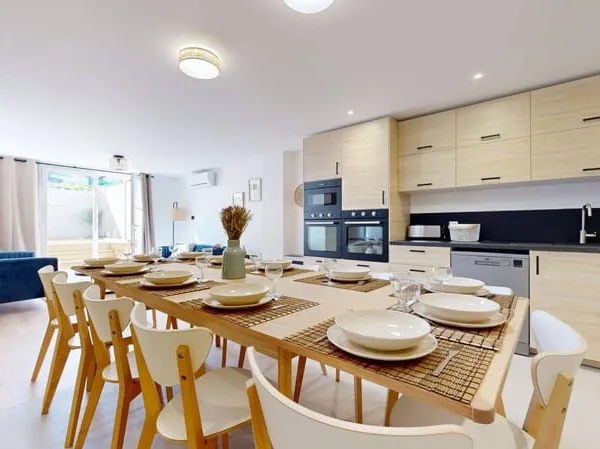 Maison 7 pièces 275 m²