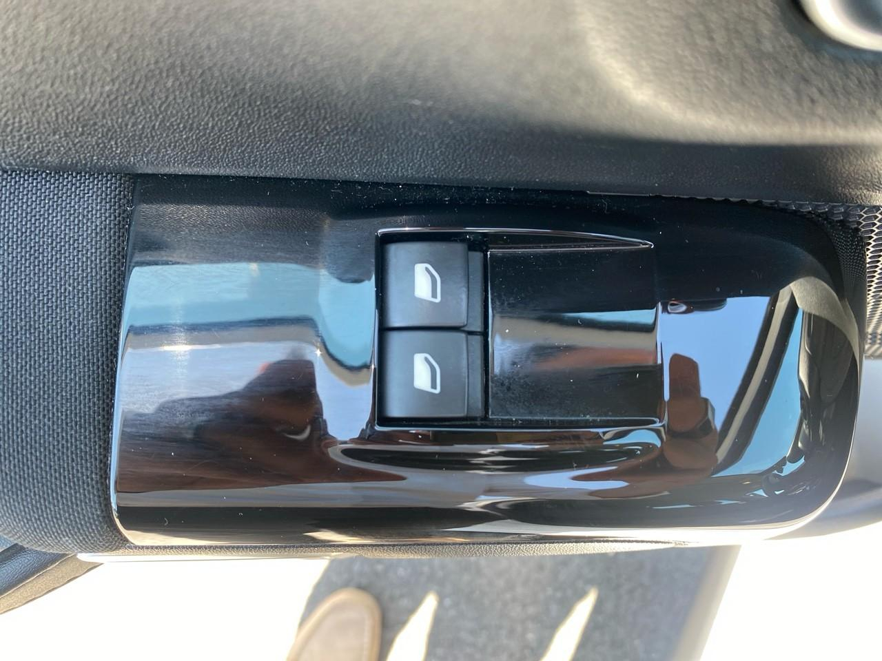 Citroën C3 1.2 puretech 110ch s&s shine eat6 — photo 13