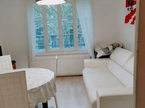 Chambre meublée dans coloc refaite à neuf 80m²