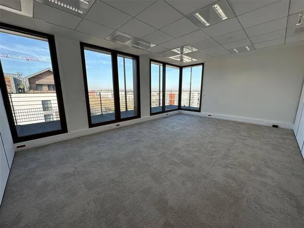 Bureau 46 m²