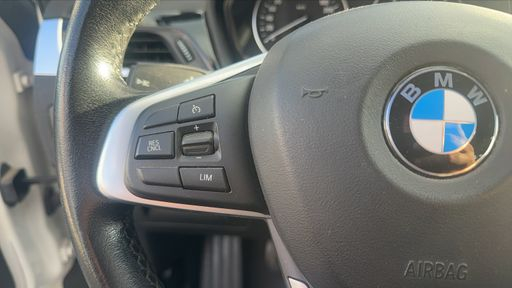 BMW X1 sDrive 18i 140 - X Line – 2017 – 169268 km – Essence – Boîte Manuelle — photo 12