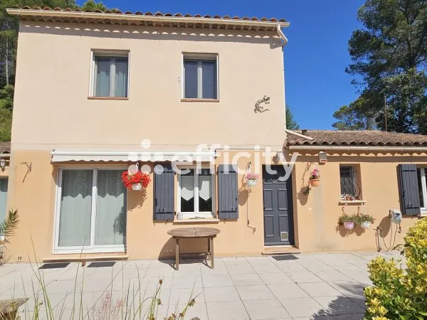 Maison 8 pièces 145 m²