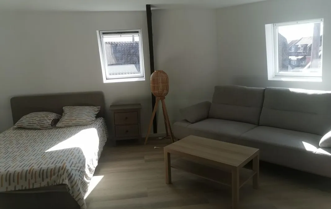 Photo 1