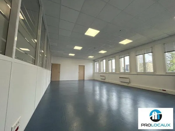 Bureau 308 m²