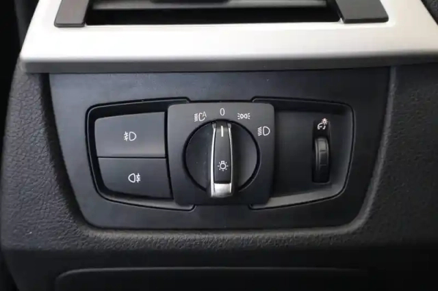 Bmw Serie 4 gran coupé 418d 150 ch bva8 — photo 32