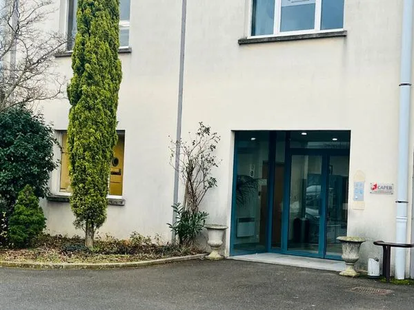 Bureaux 62 m² BRIE COMTE ROBERT