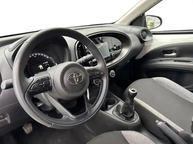 Toyota Aygo X 1.0 vvt-i 72ch dynamic — photo 14