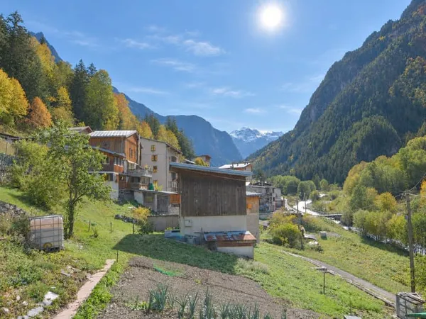 A vendre - Appartement duplex - village authentique
