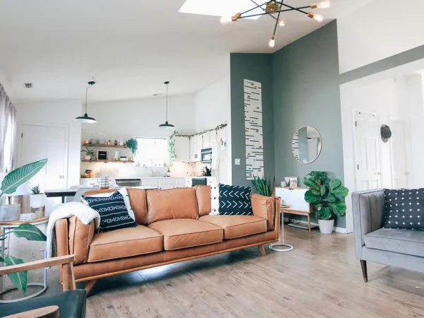 4 PIÈCES de 106.36m² + PKG(s)