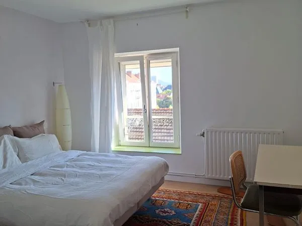 Chambre meublée de 14 m2 chez l'habitante