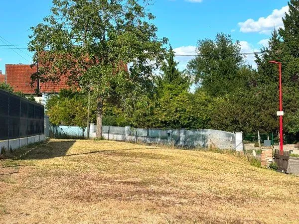 Terrain à vendre , hors lotissement quartier calme gundershoffen