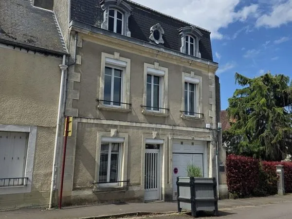Maison de ville 8 pièces 130 m²