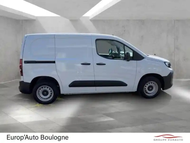 Opel Combo cargo m essence 110ch pack premium connect — photo 4