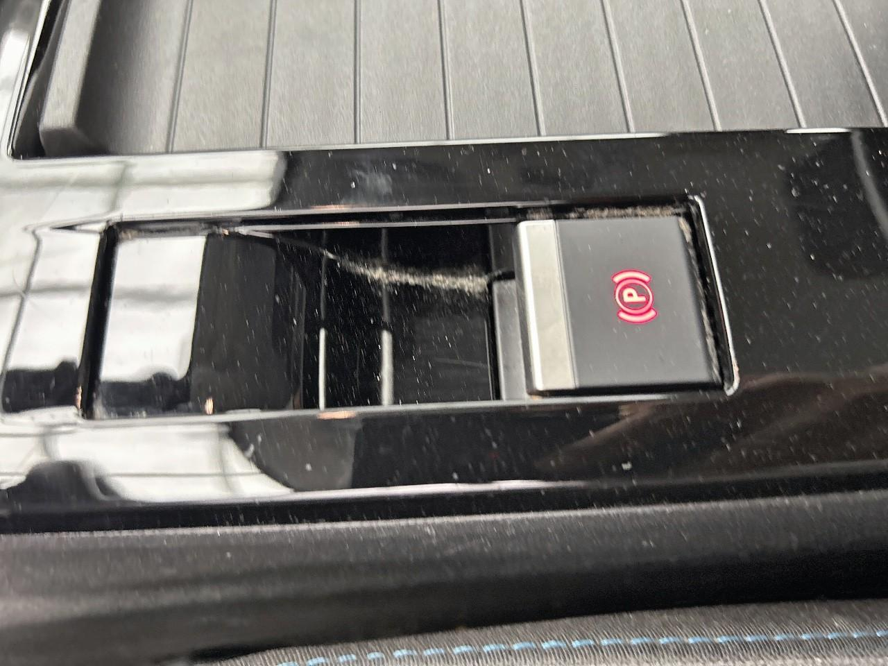 Citroën C4 puretech 130 s&s eat8 feel pack — photo 18