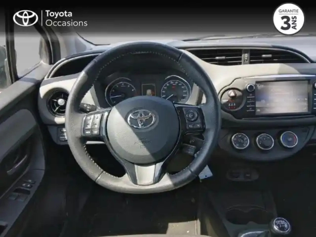 Toyota Yaris 70 vvt-i ultimate 5p — photo 9