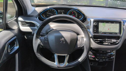 Peugeot 2008 1.2 Puretech 130 Crossway - Allure – 2019 – 78124 km – Essence – Boîte Manuelle — photo 27