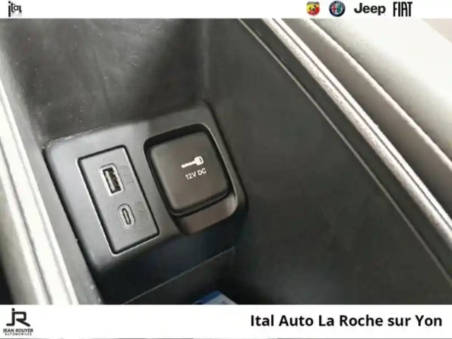 Abarth 500 e 155ch 42kwh 4cv — photo 15