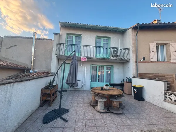 Maison à vendre avec studio indépendant