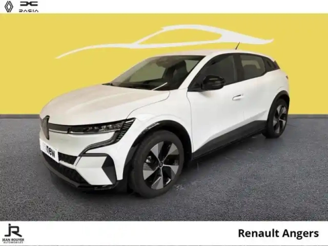 Renault Megane e-tech electric ev40 130ch equilibre standard charge — photo 1