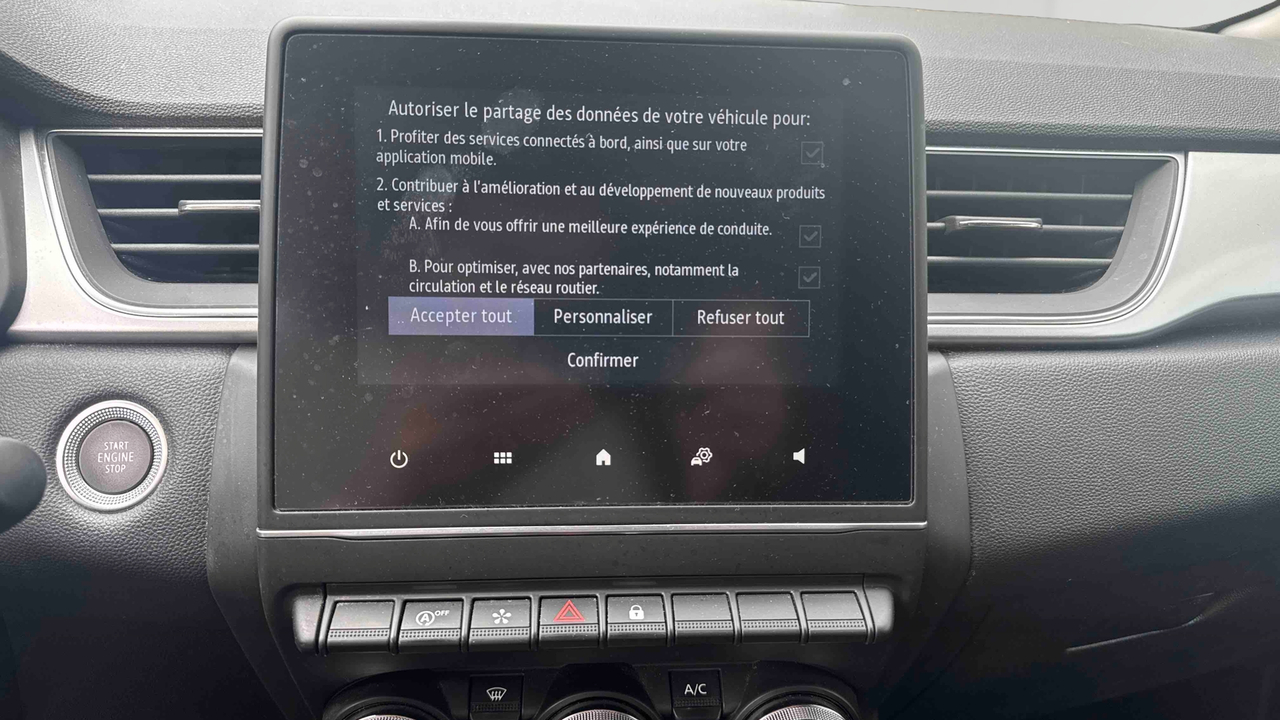 Renault Captur TCe 90 — photo 16