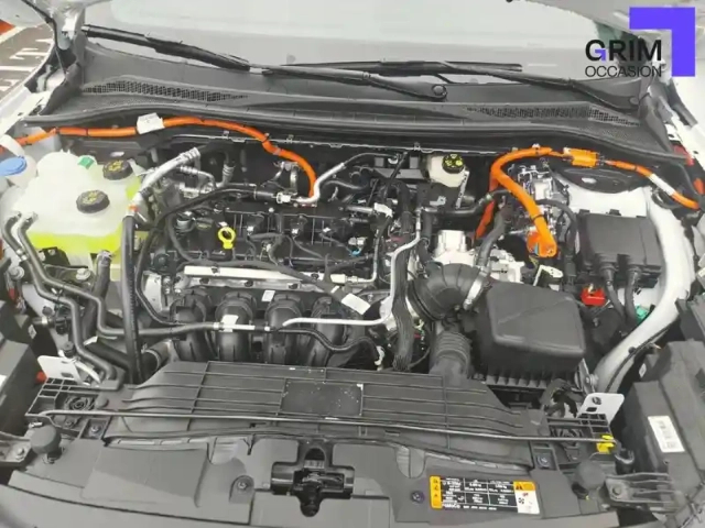 Ford Kuga 2.5 duratec 243 ch phev powershift — photo 32