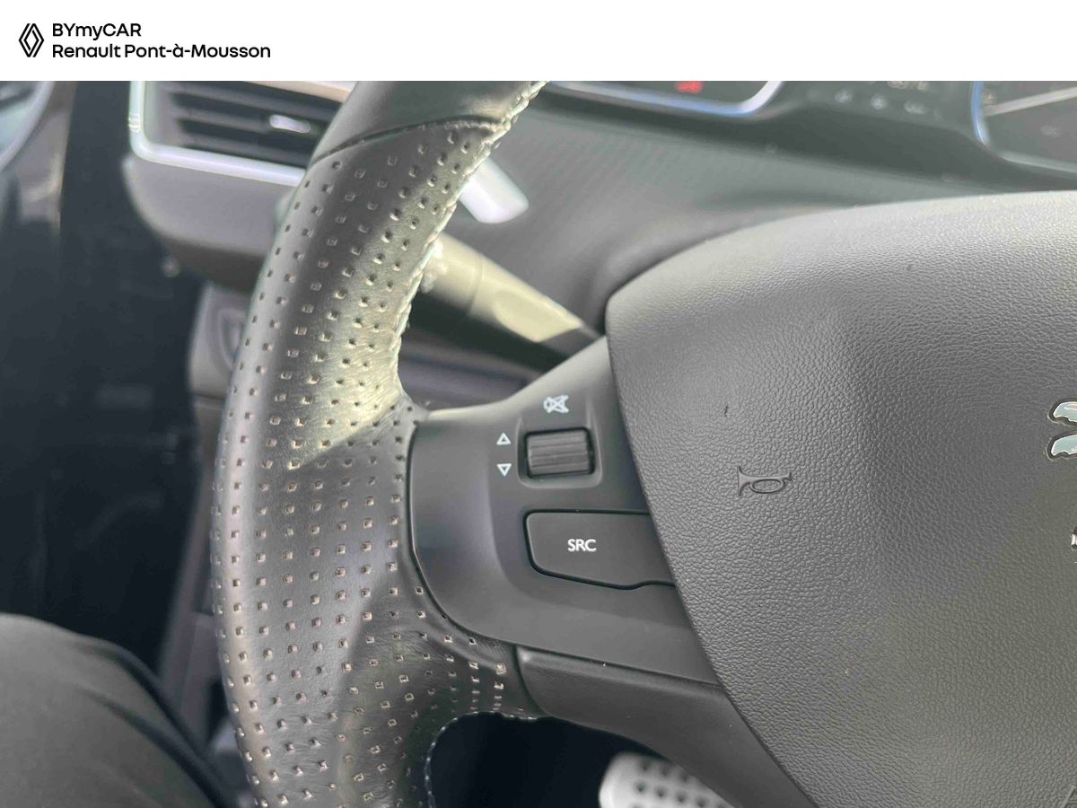 Peugeot 2008 PureTech 110ch S&amp;S EAT6 — photo 19
