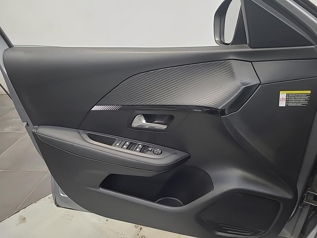 Peugeot 208 puretech 100 s&s bvm6 allure — photo 27