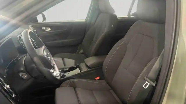 Volvo Xc40 recharge 231 ch 1edt — photo 11