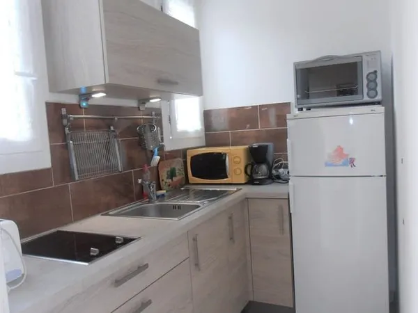 Studio 1 pièce 27 m²
