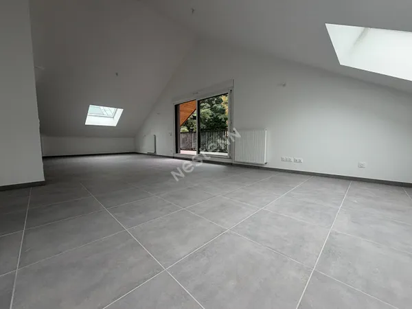 Appartement 4 pièces avec terrasse et garage à La Motte-Servolex, ascenseur