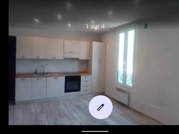 Loue a l'année 2/3 pièces 50 m2 au calme avec balcon
