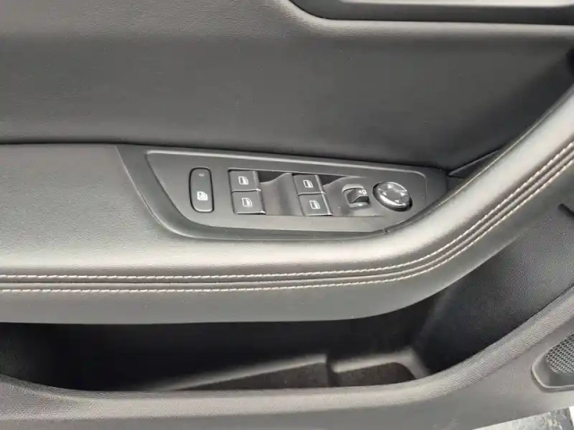 Peugeot 508 sw hybrid 225 e-eat8 — photo 31
