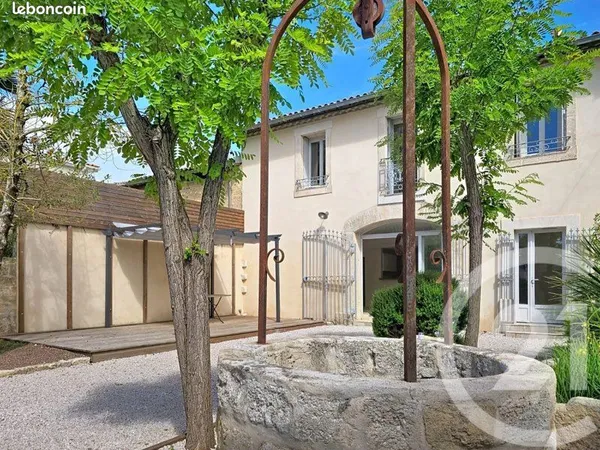 Maison 5 pièces de 140m2 avec jardin