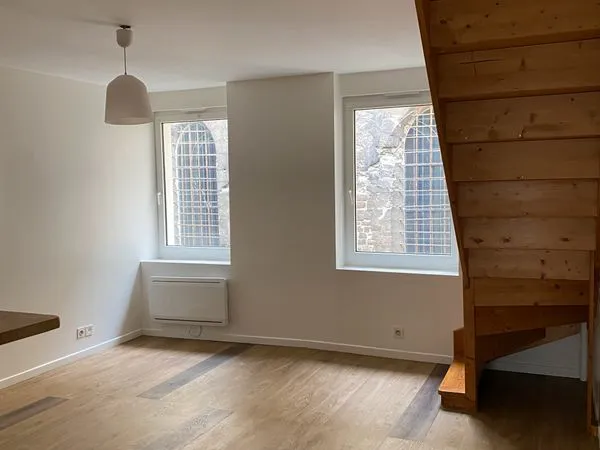 Hyper centre t2 en duplex